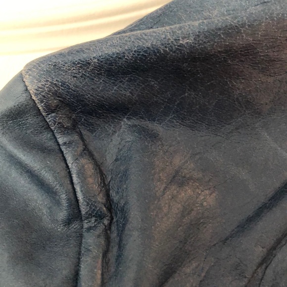 Blue light leather jacket - Picture 6 of 7